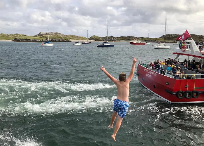 St Ellens Only Konukevi *